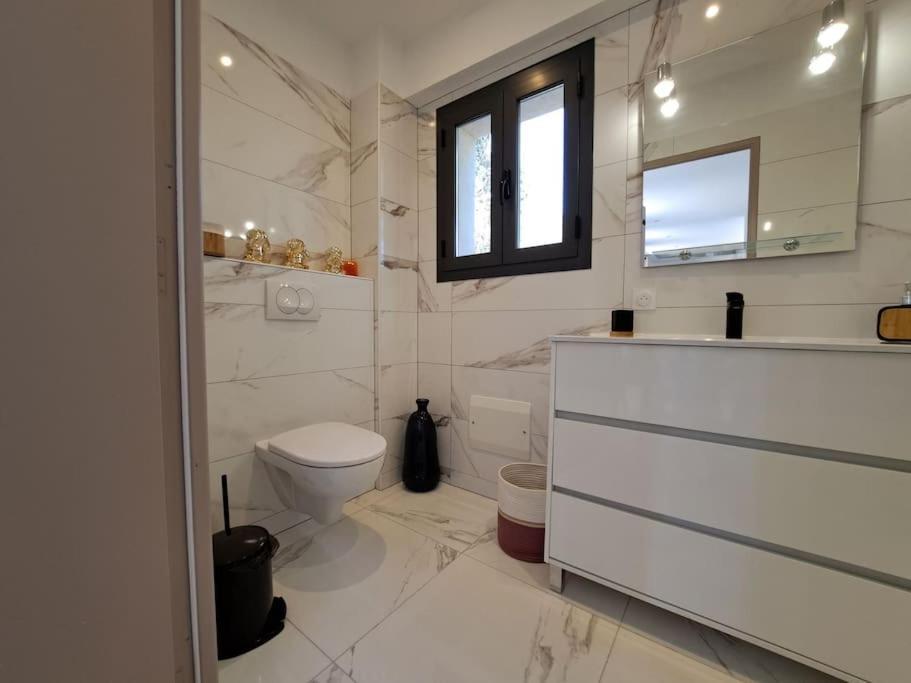 Maison Au Calme Idealement Situee Proche Plage โบนิฟาซิโอ ภายนอก รูปภาพ